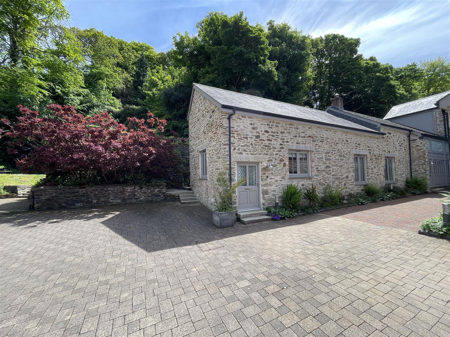 2 bed property in Perran Foundry, Truro
